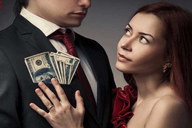В Витебске брачная аферистка забрала у мужчины деньги, а замуж за него не вышла