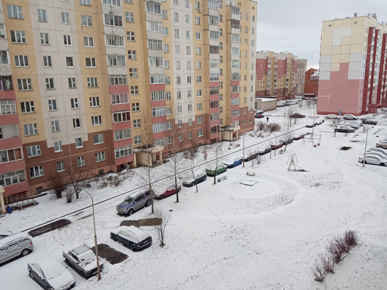 Витебск засыпало снегом в первый день зимы