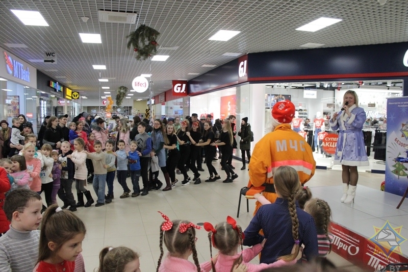 Новогодний переполох случился в торговом центре в Витебске