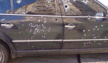 автомобиль обстрелян