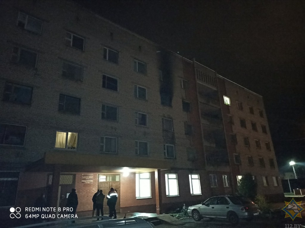 В Полоцке из-за ночного пожара в общежитии эвакуировали 36 человек
