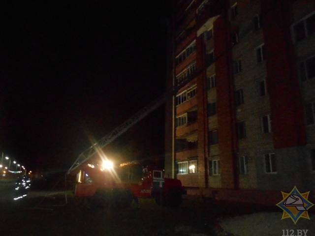 В Орше непотушенная сигарета привела к пожару в многоэтажке и смерти