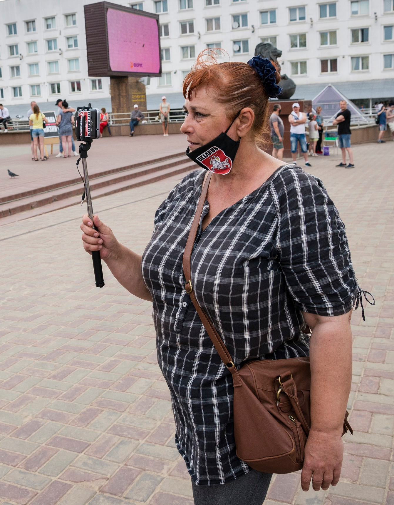 «Мы пришли за свободой!». Цепь выстроилась у «Пирамиды» в Витебске