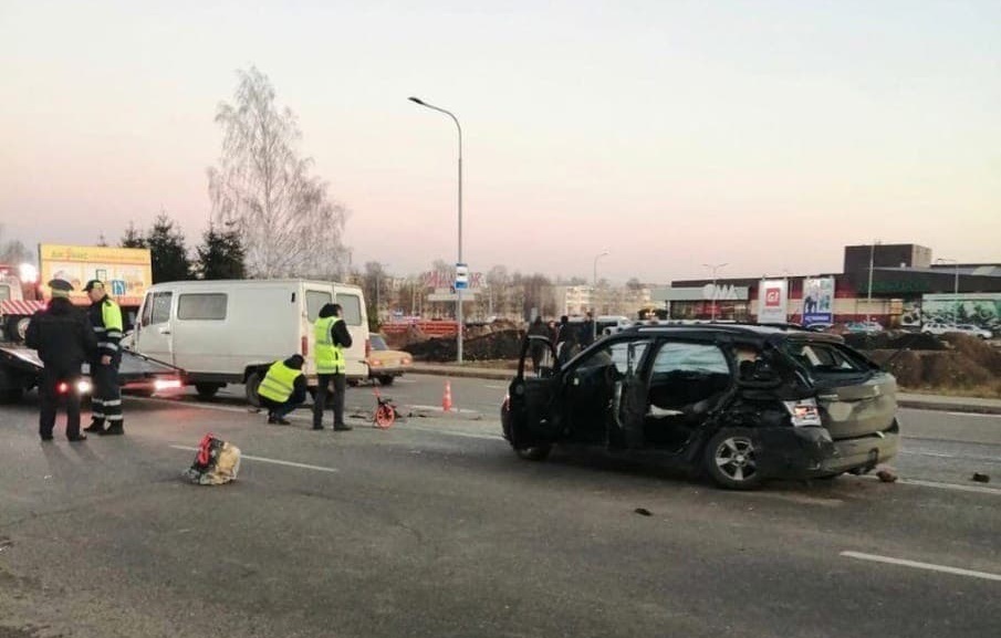 Страшная авария с участием трех автовтомобилей произошла в Полоцке, есть погибшие