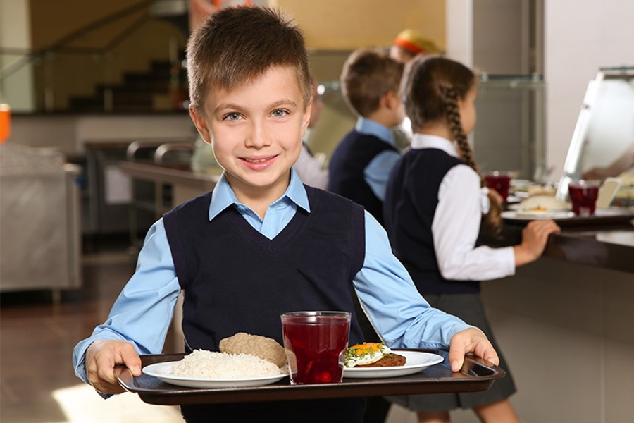 Экспериментальное меню для школьников: в Витебске тестируют новые подходы к орг